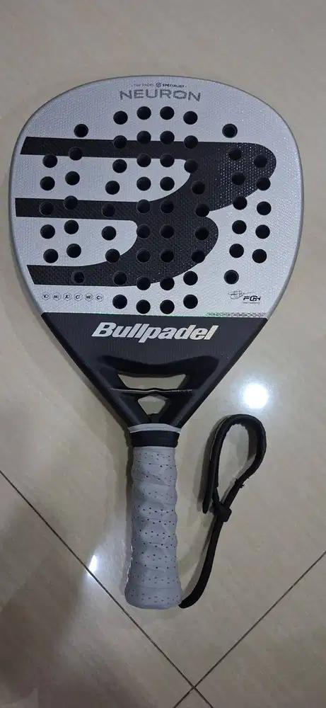 JUAL RAKET PADEL BULLPADEL NEURON 2025 ORIGINAL – KONDISI BAGUS!
