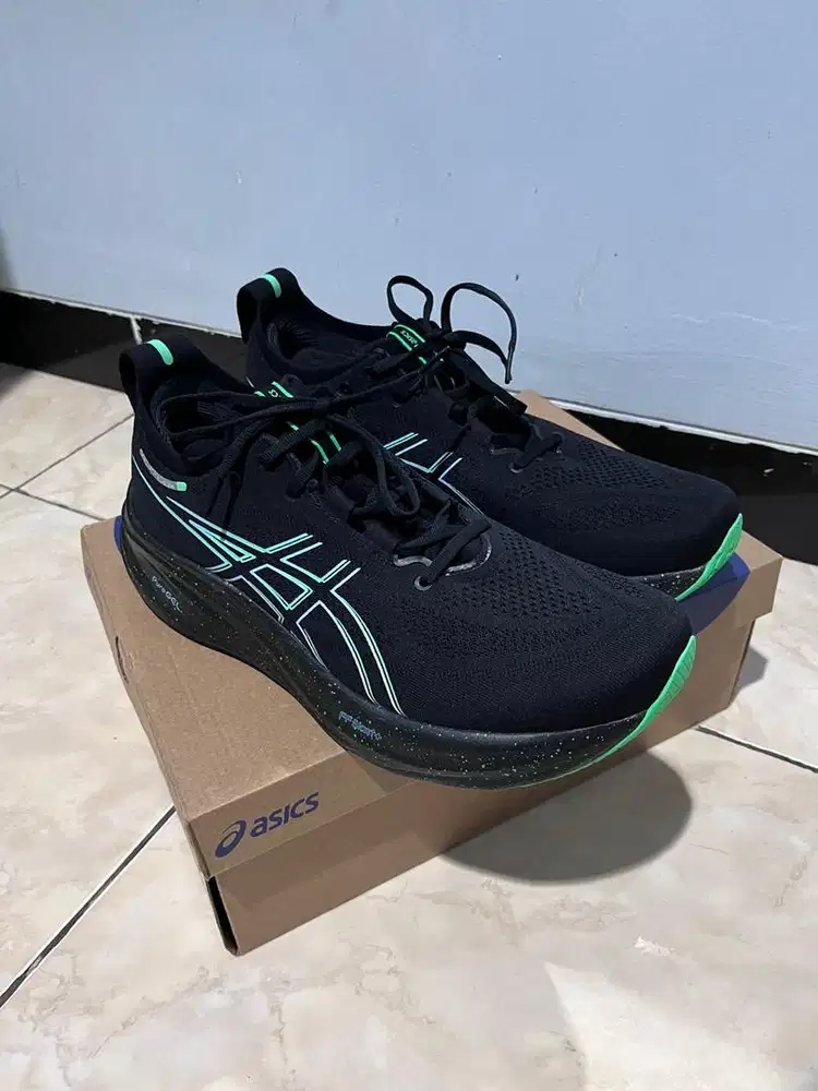 Sepatu Asics new