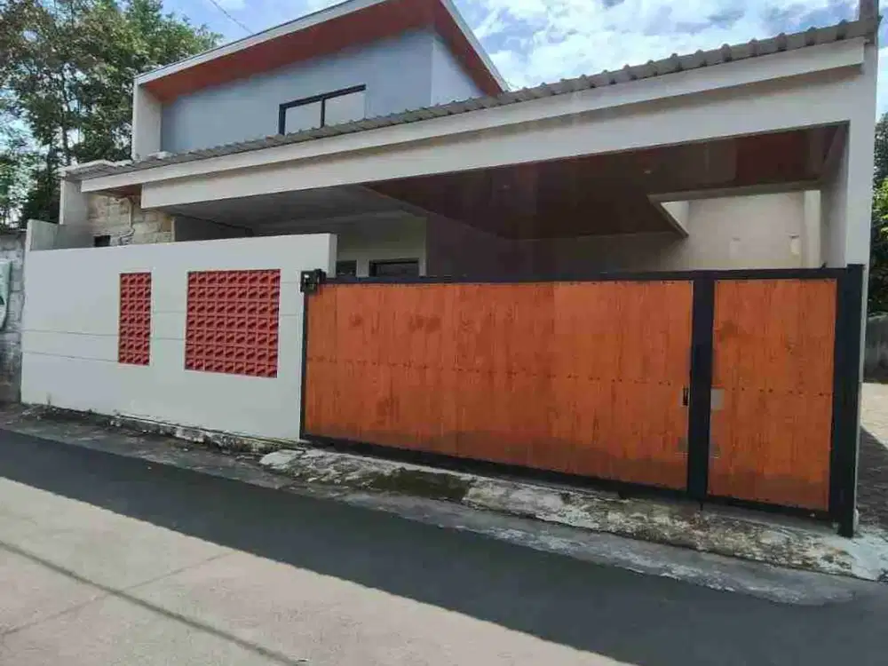 Rumah baru Kontemporer Modern Tropis Dekat Pasar Gentan dan Jogjabay