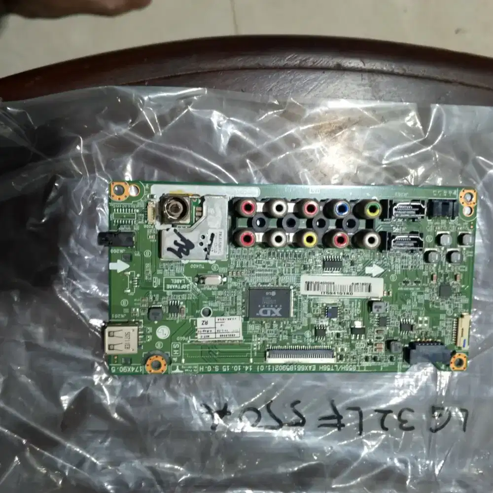 Mobo tv LED LG 32LF550A