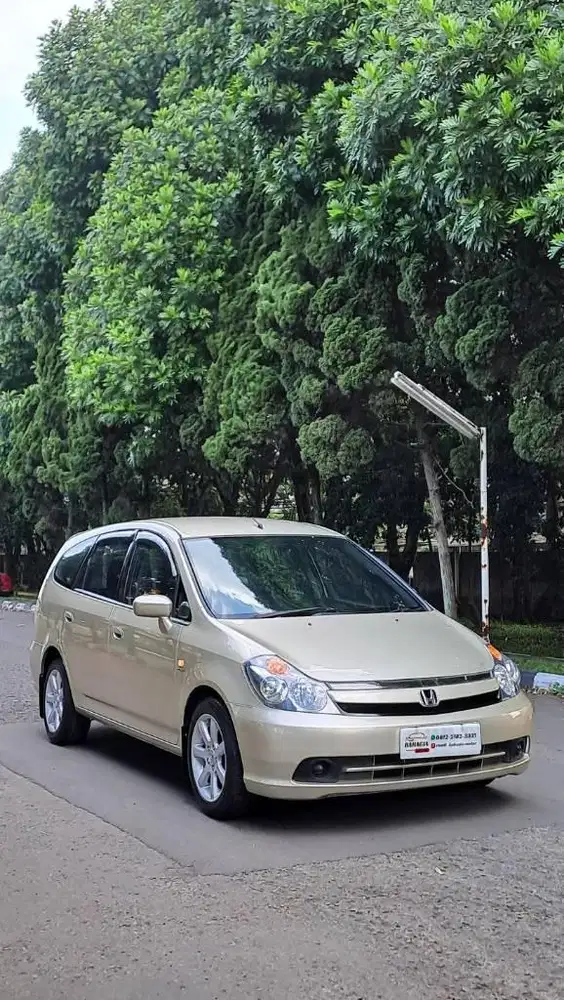 Honda Stream 1.7 MT 2004, BAGUS!