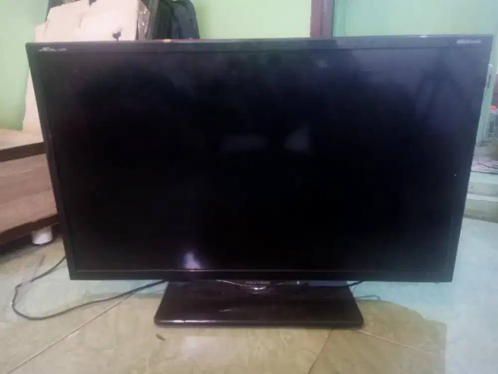LED POLYTRONN 32 INC