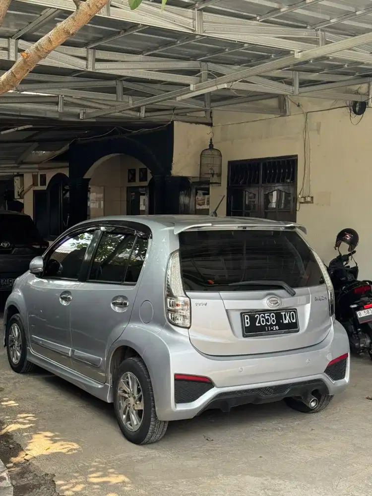 Daihatsu Sirion RS 2016 Manual