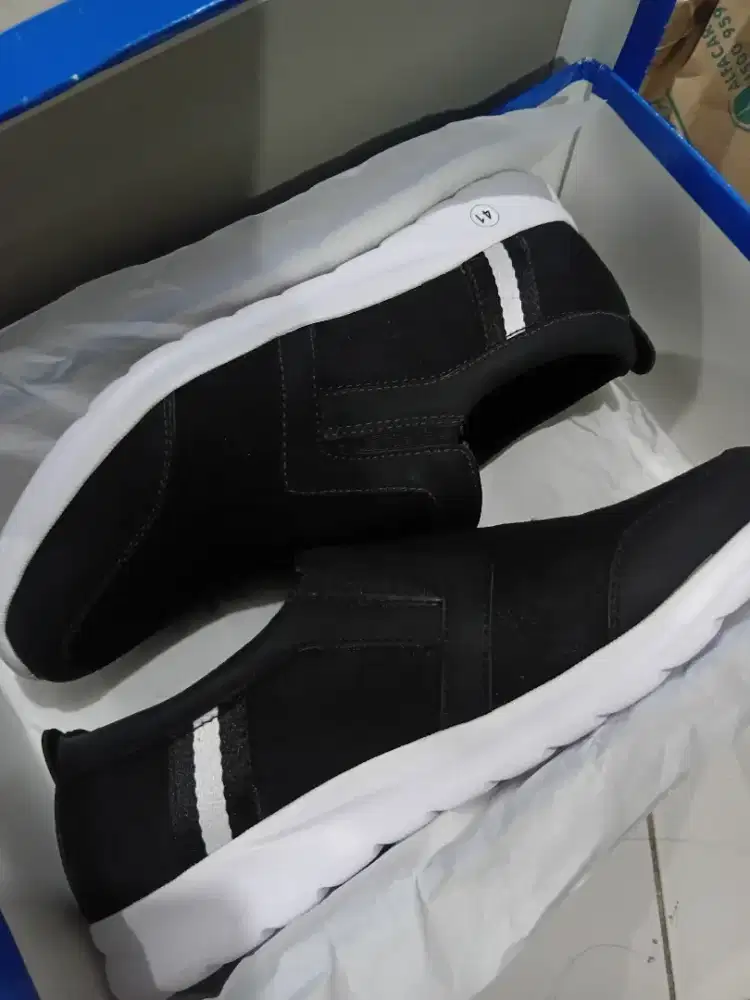 Sepatu Slip on Original size 41