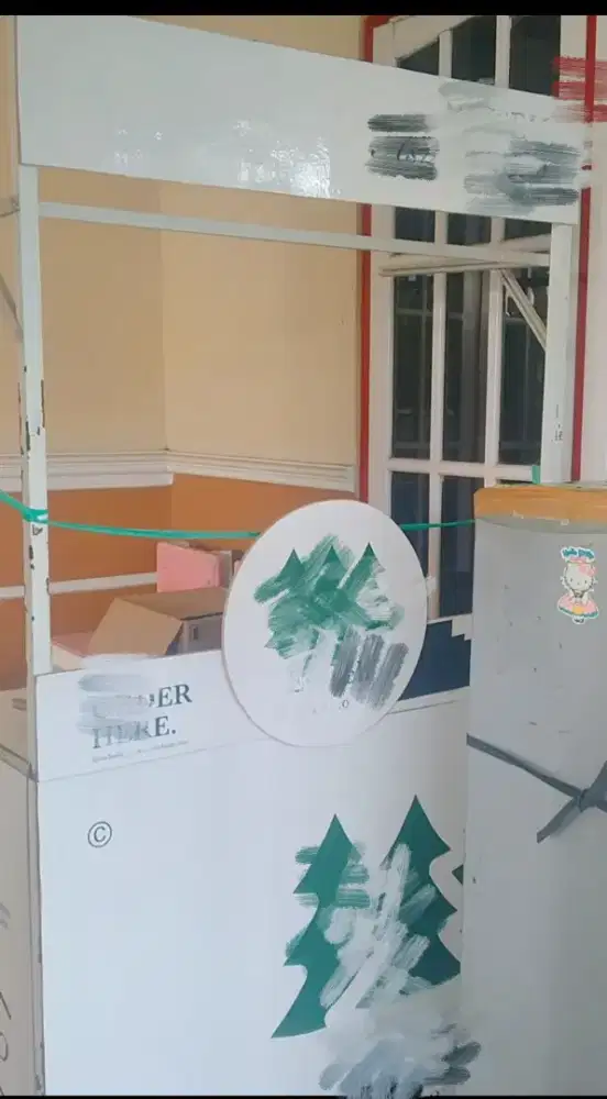 Meja beserta kursi tinggi  3 buah