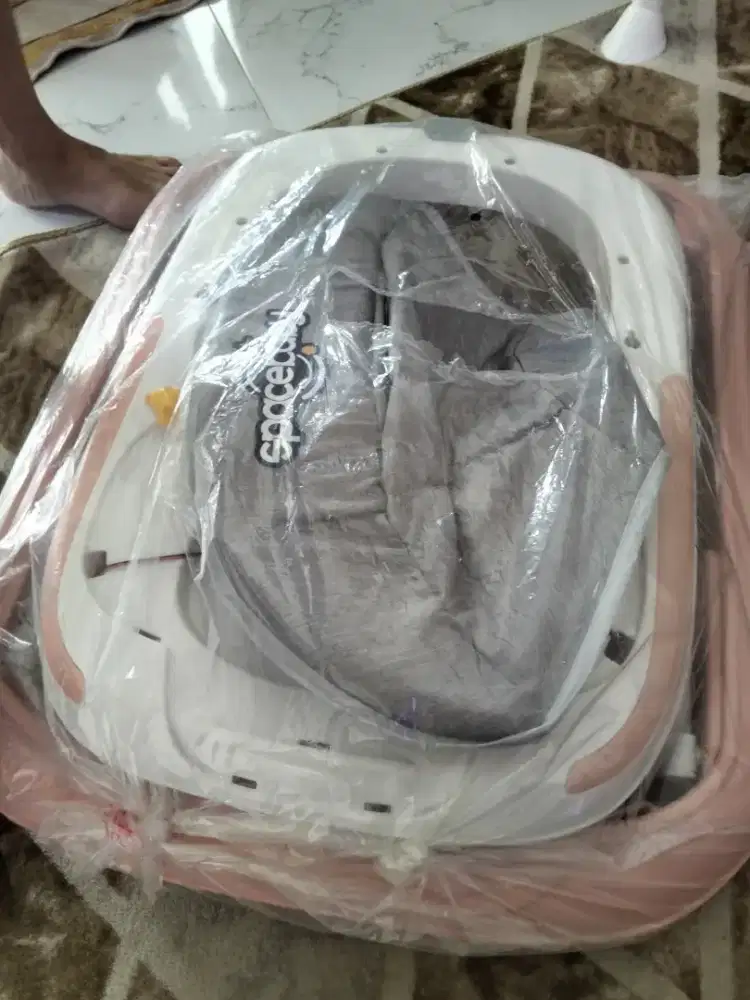 Baby walker baru msh segel