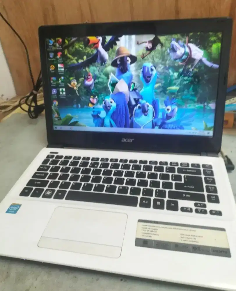 Laptop Acer 14 Inch E1-410
