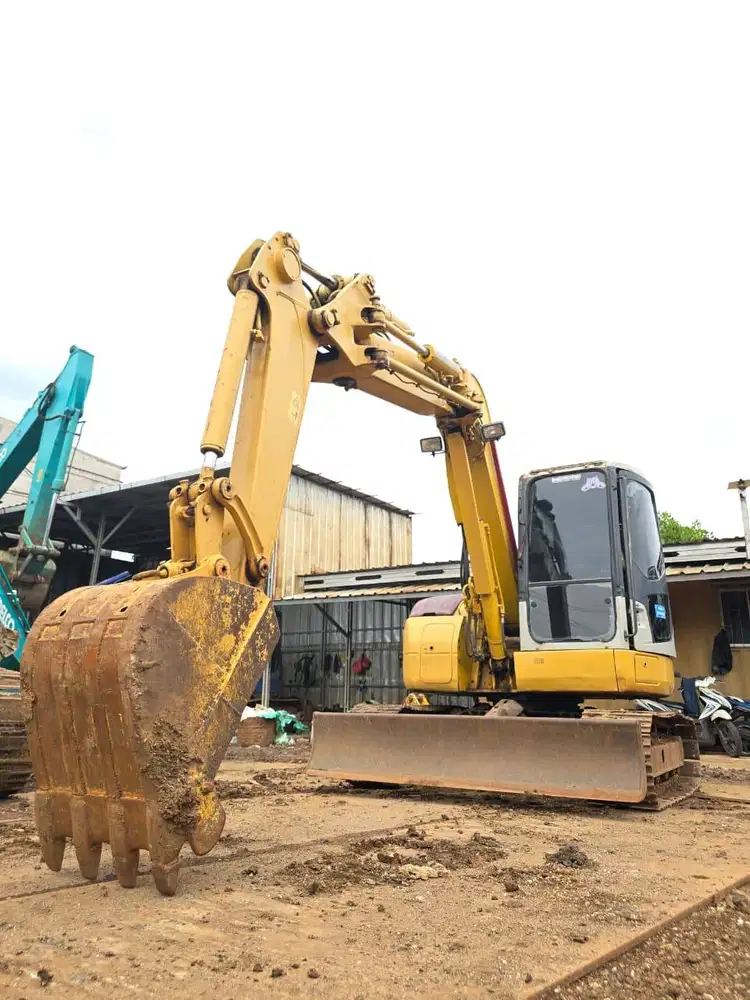 DIJUAL 2023 Komatsu PC78 UU-6EO japan