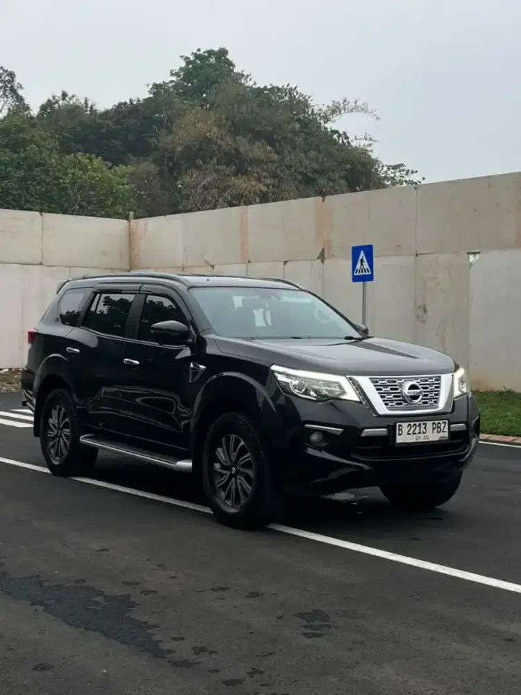 ( TDP: 27jt ) Nissan Terra VL 2.5 AT 2019
Hitam
