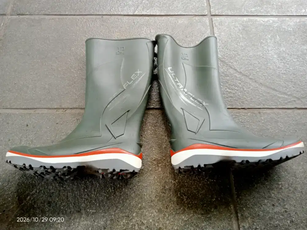 Sepatu AP Boots
