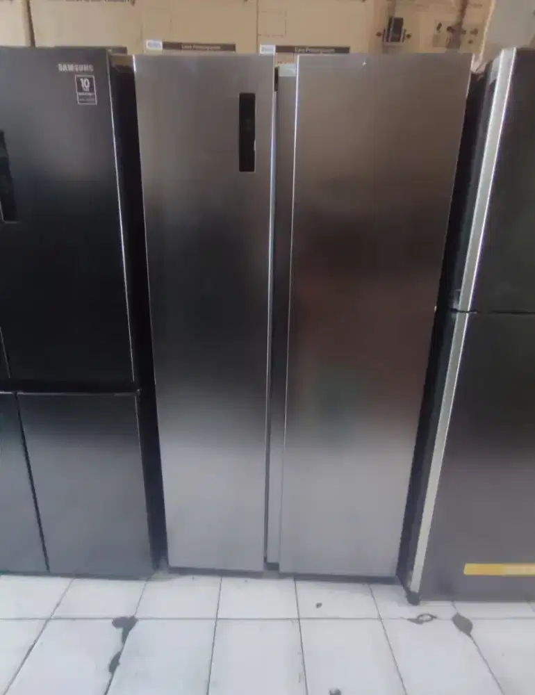 KULKAS 2 PINTU SAMSUNG RS52B3000M9