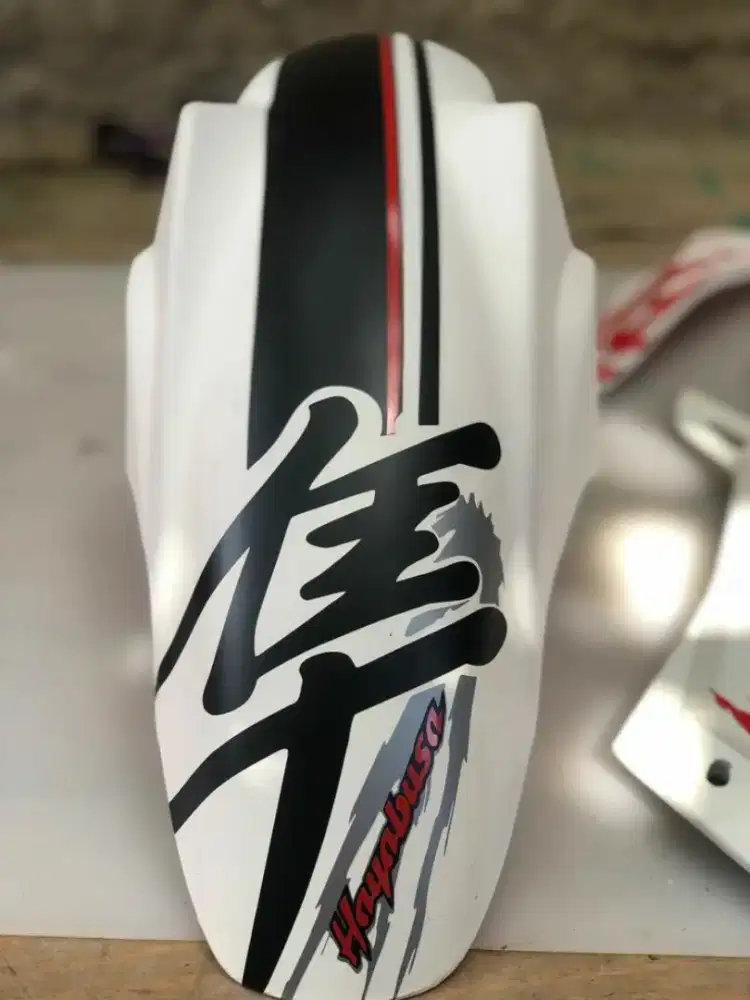 Cari kerja bagian cat duco motor,helm dll