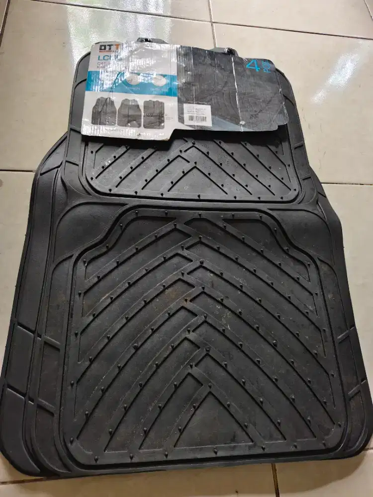 Karpet mobil masih new