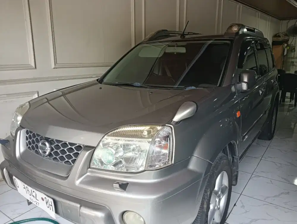 Nissan Xtrail 2.5 Xt at plat D tahun 2004