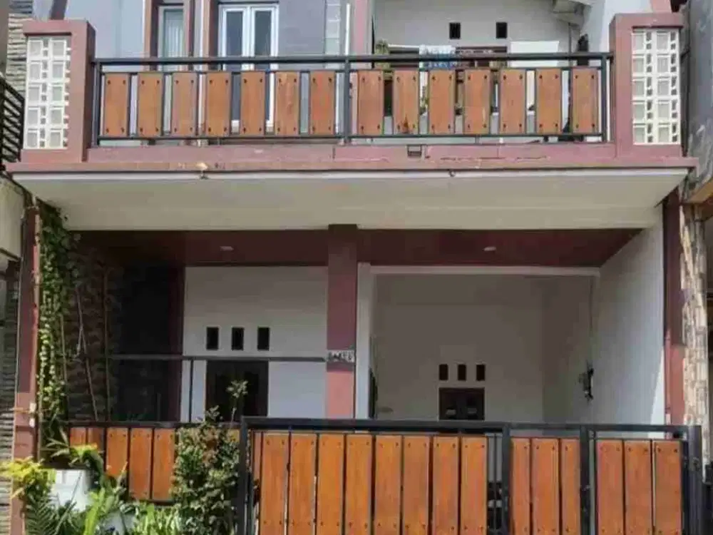 Rumah 2 lantai semi furnished