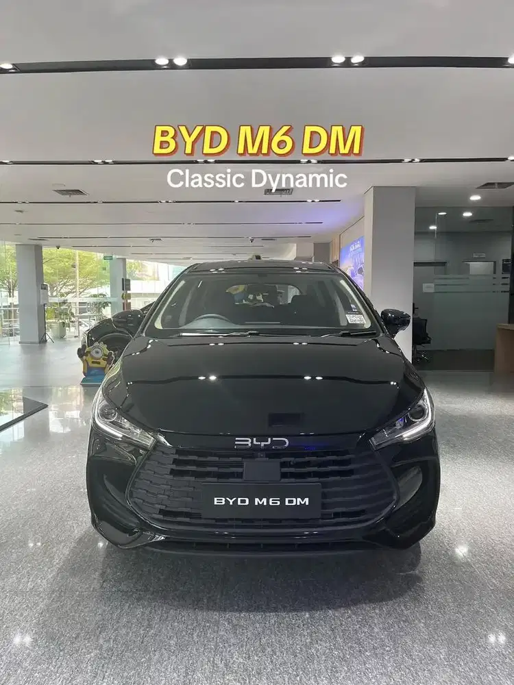 BYD M6 DM-I CLASSIC DYNAMIC