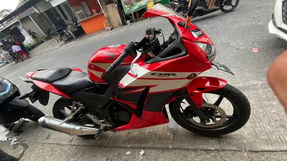 Di jual santai honda CBR