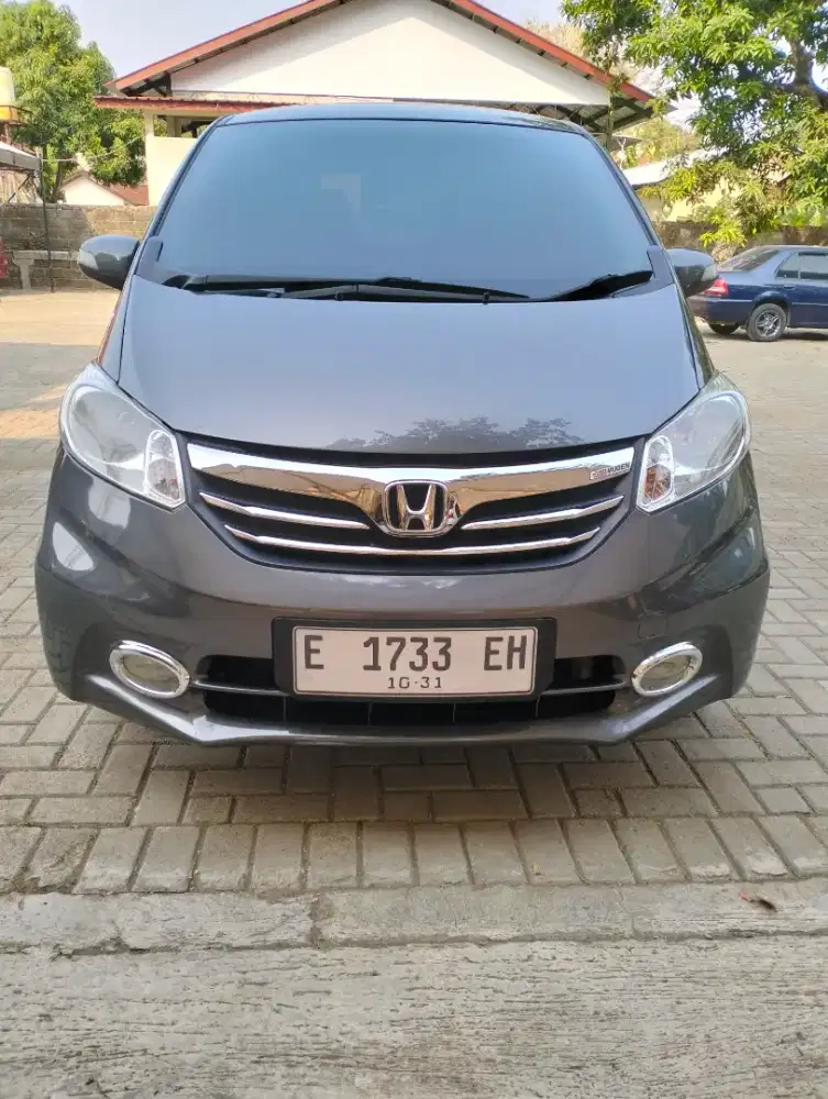 Honda Freed facelift AC double tahun 2013