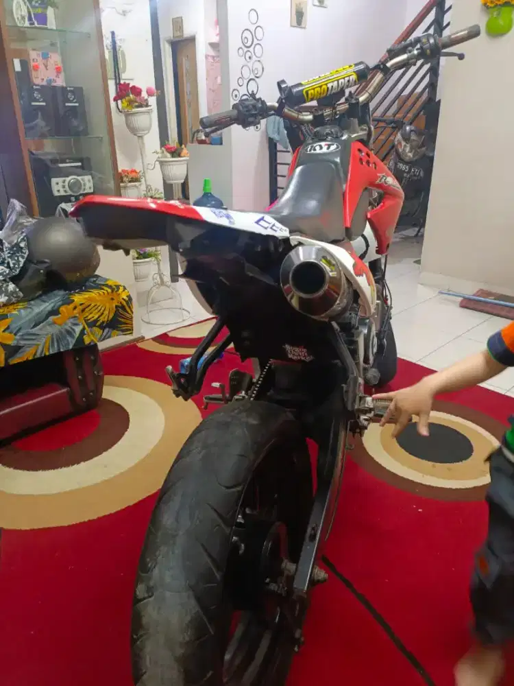 Yamaha byson 150 costume tracker 2012 lengkap