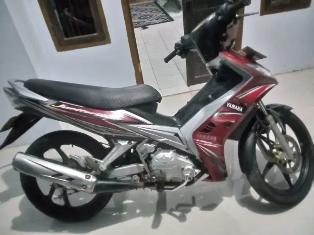 Jupiter MX 2007 Merah merona