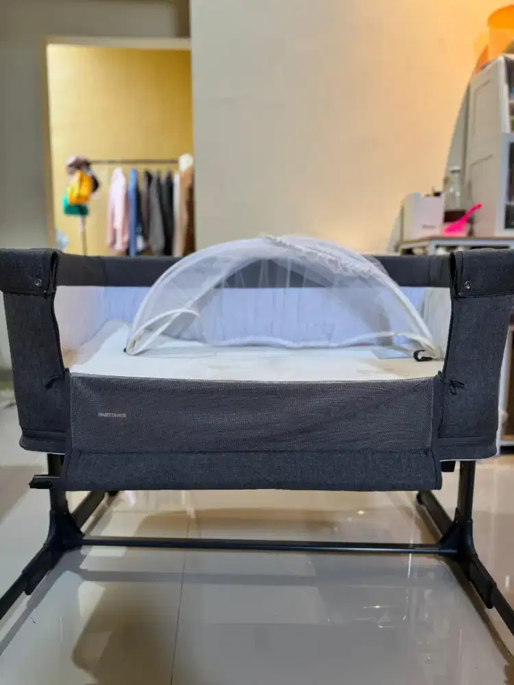 Prelove babybox babydoes bedside