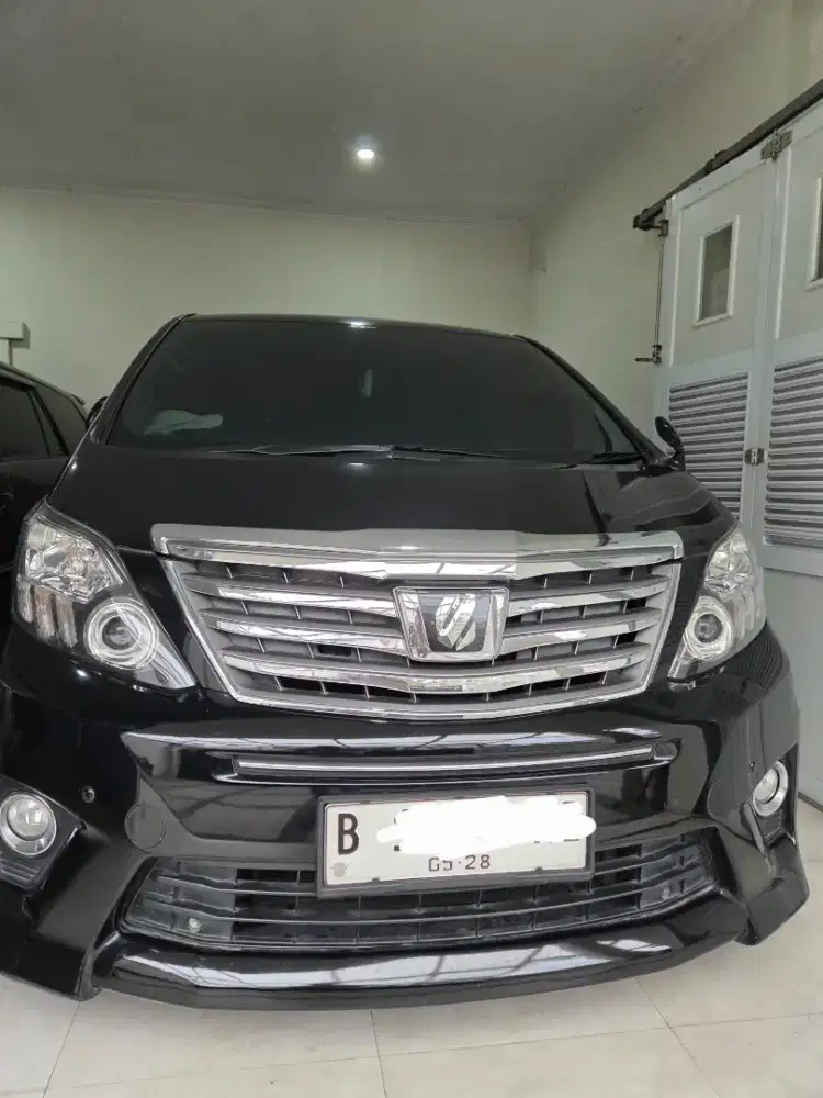 Toyota Alphard 2013 SC Audioless Hitam Low Km