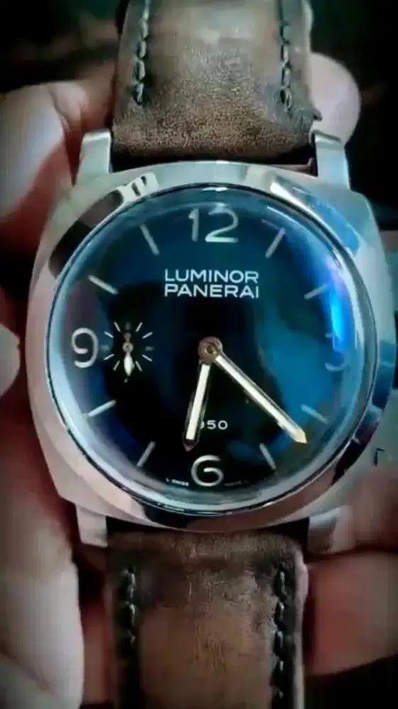Luminor Panerai 1950 Fiddy Automatic. Mesin Cal.PAM00127. Strap Kulit.