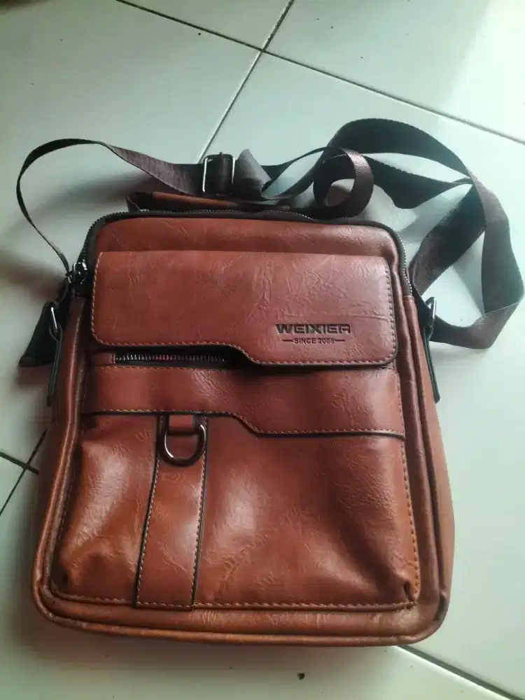 Tas selempang pria