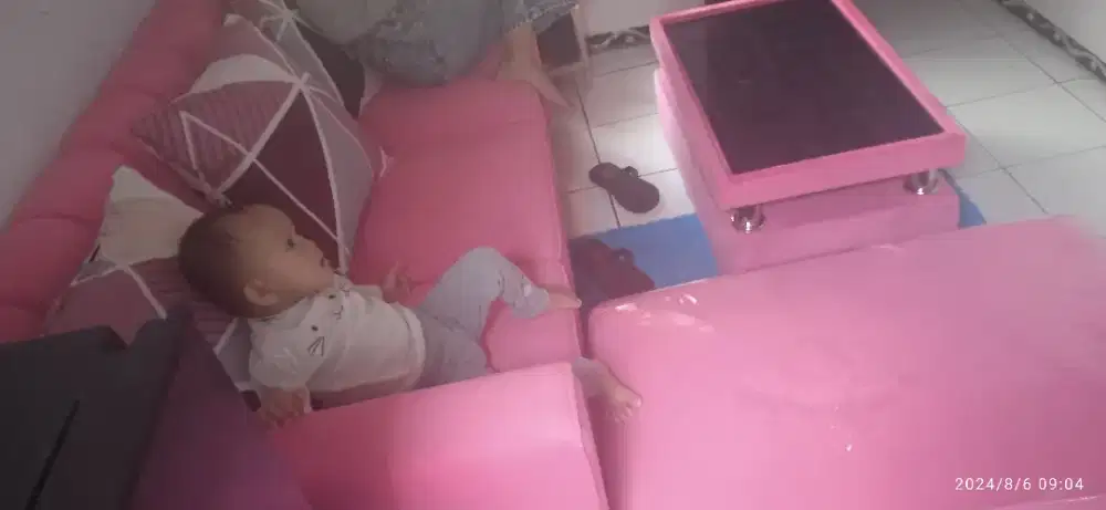 kursi ruang tamu
