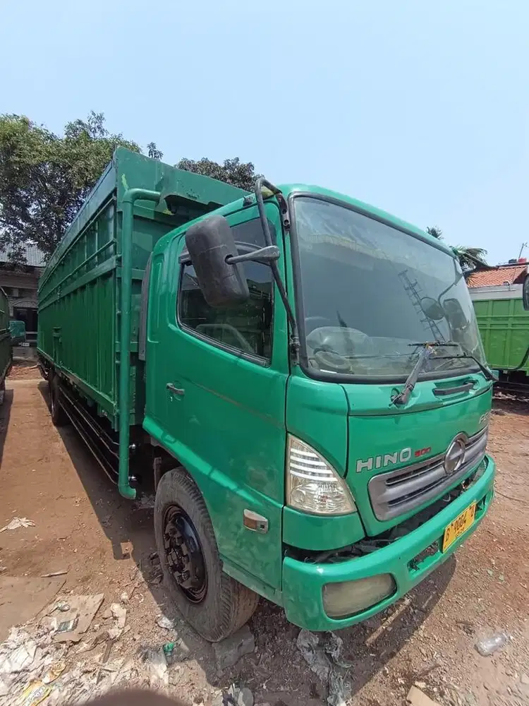 Hino Ti FL235JW 2009