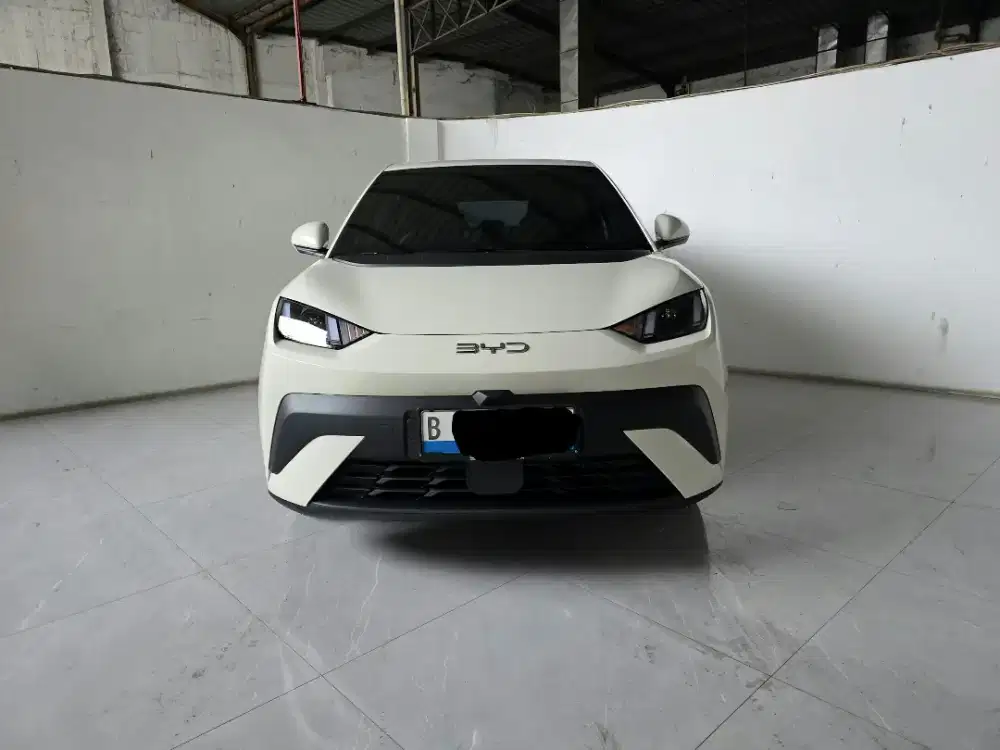 Baru km 9rban BYD Atto 1 Listrik AT ( Matic ) 2025/2026 Milky Istimewa