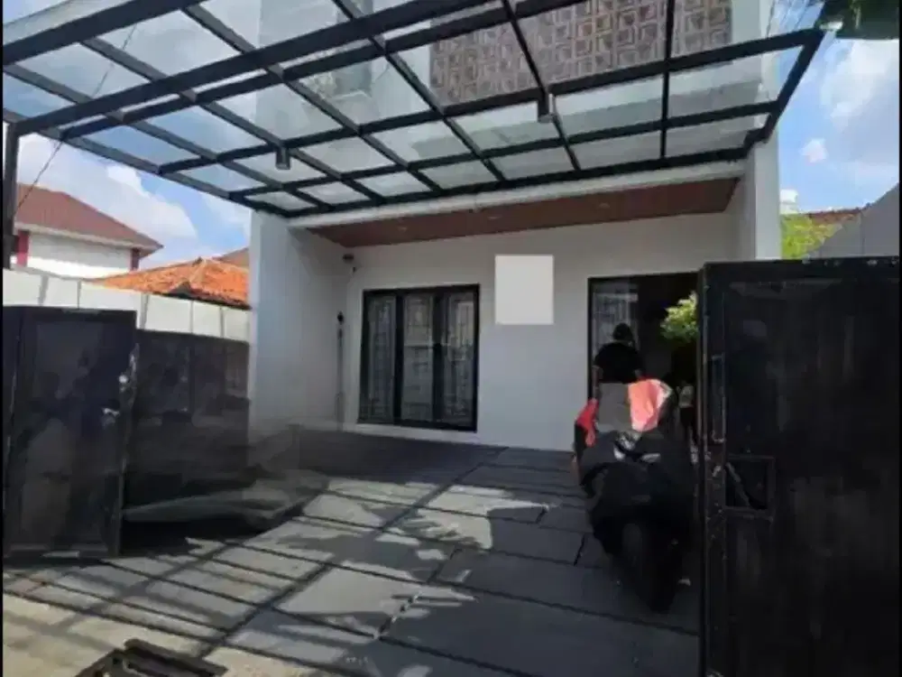 Rumah Minimalis 2 Lantai di Petukangan Utara Joglo