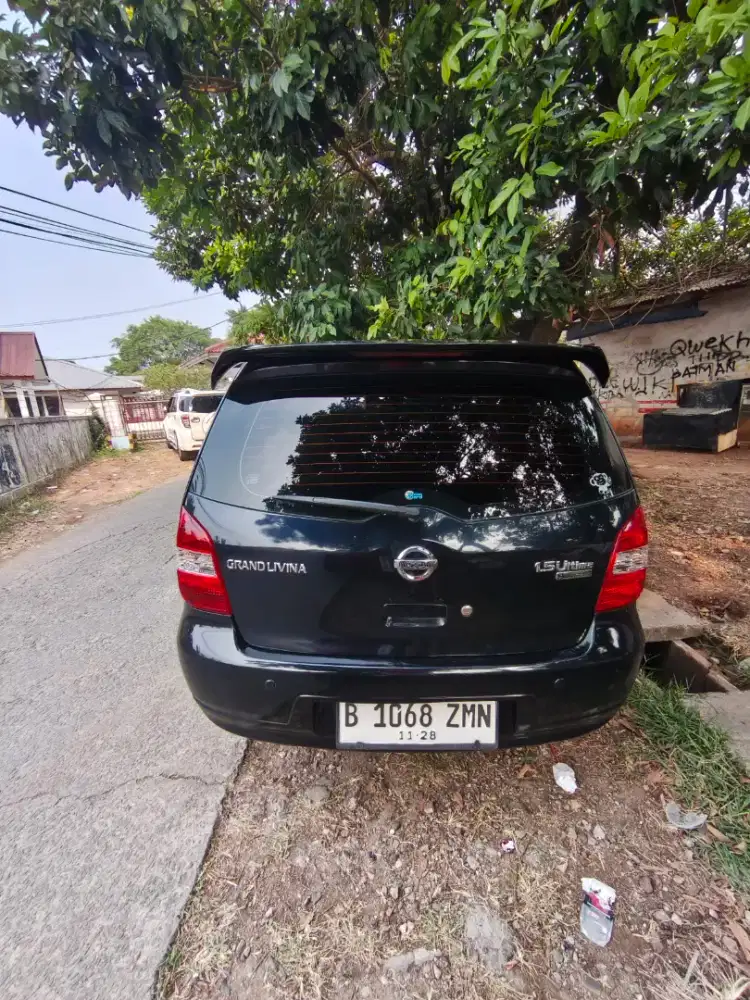 Grand Livina Ultima