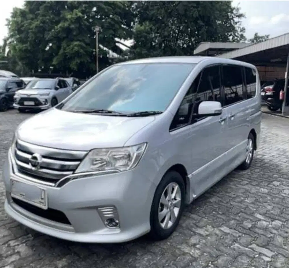 NISSAN SERENA HWS - AT 2015