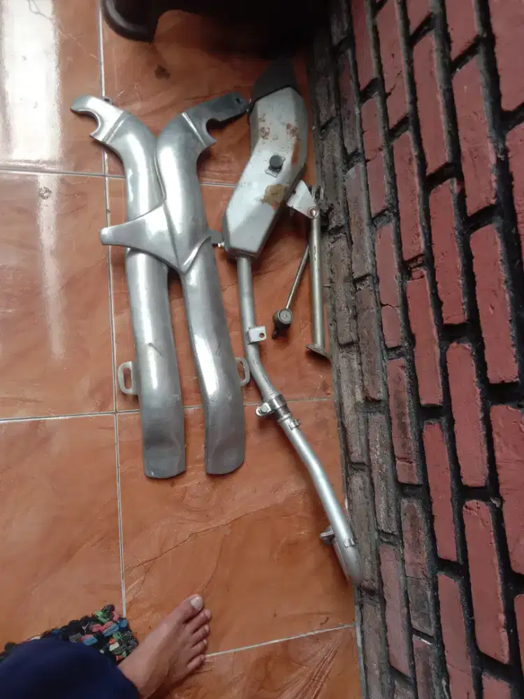 Sperpate Kawasaki KLX 150 stang sein deltabox knalpot batok depan dll