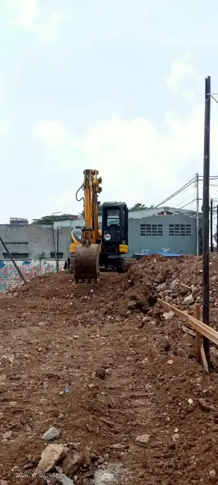 Dumptruck Excavator pc 100 bucket wales
