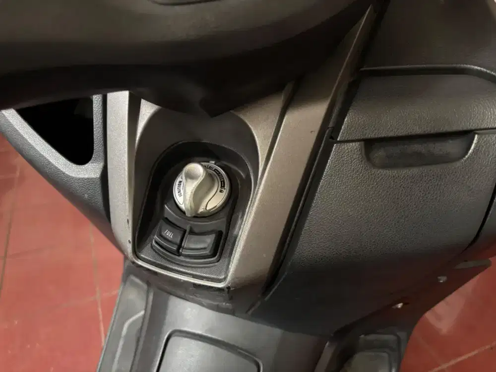 Nmax keyles bawaannya lengkap isi