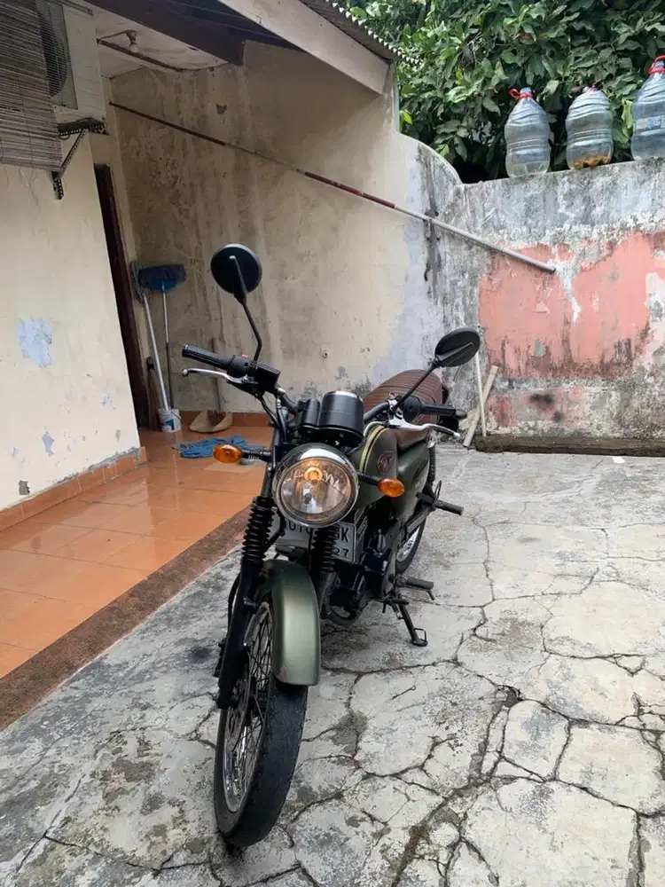 Kawasaki W175 hijau 2022