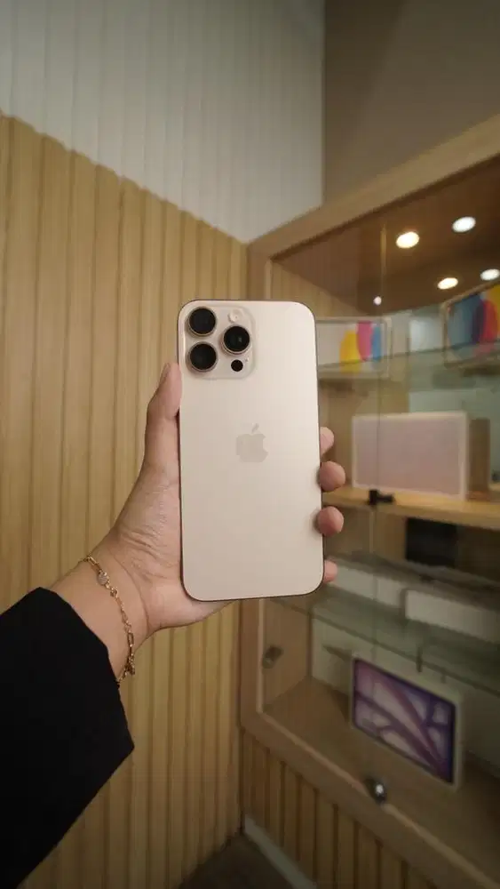 CICILAN IPHONE 16 PRO MAX 256GB SECOND IBOX