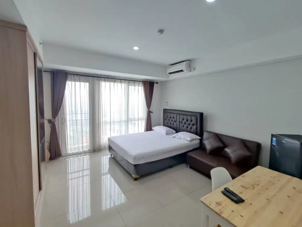 Disewakan Apartement Full Furnish Breeze Bintaro, Depan Bintaro Plaza