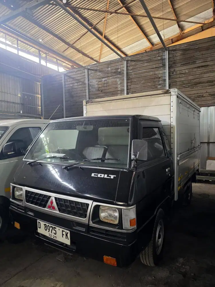 Mitsubishi L300 2.5 Box 2019 Hitam ASTINA MOBIL No L300 Bak Pick Up
