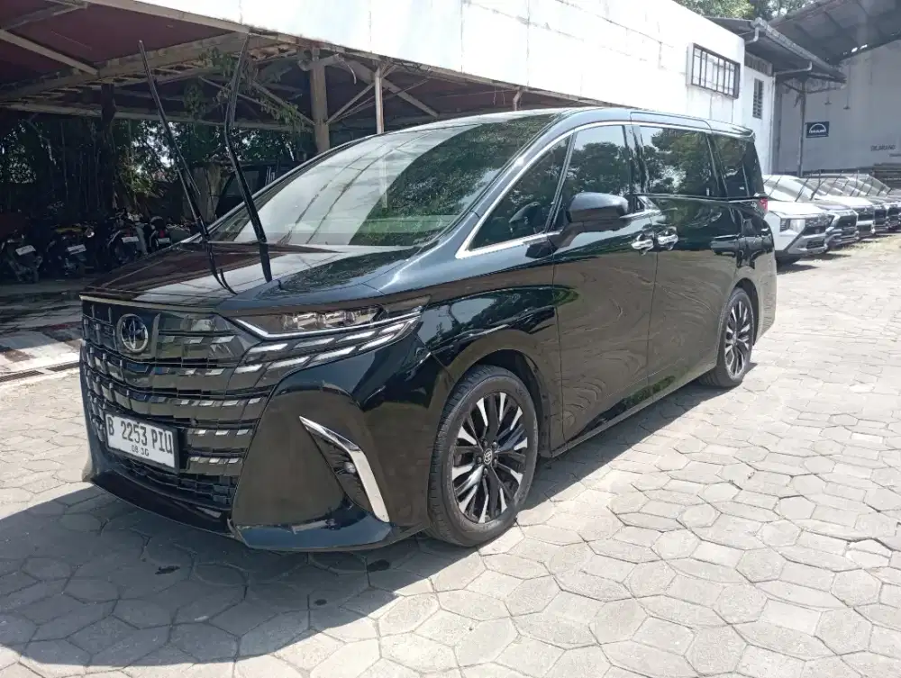 Alphard 2.5 G 2025