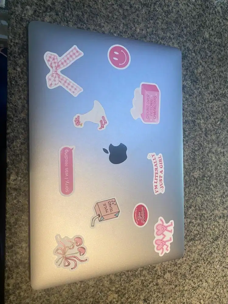 Macbook Pro 2018 Retina Touchbar Core i7 Ram 16 GB SSD 512GB