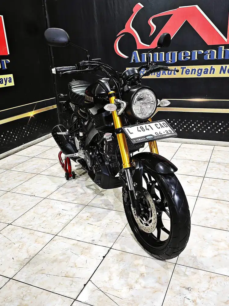 Yamaha XSR 155cc black glossy th 2024. Anugerah motor rungkut