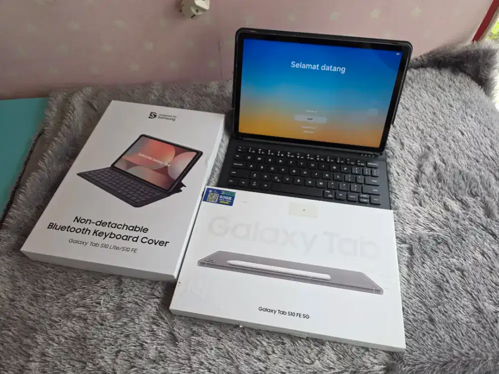 SAMSUNG GALAXY TAB S10 FE 5G WITH KEYBOARD COVER