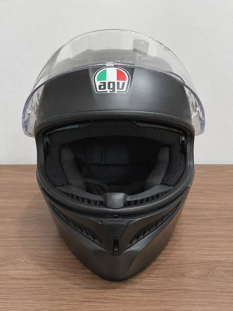 Jual Helm AGV Hitam Doff Size L Mulus
