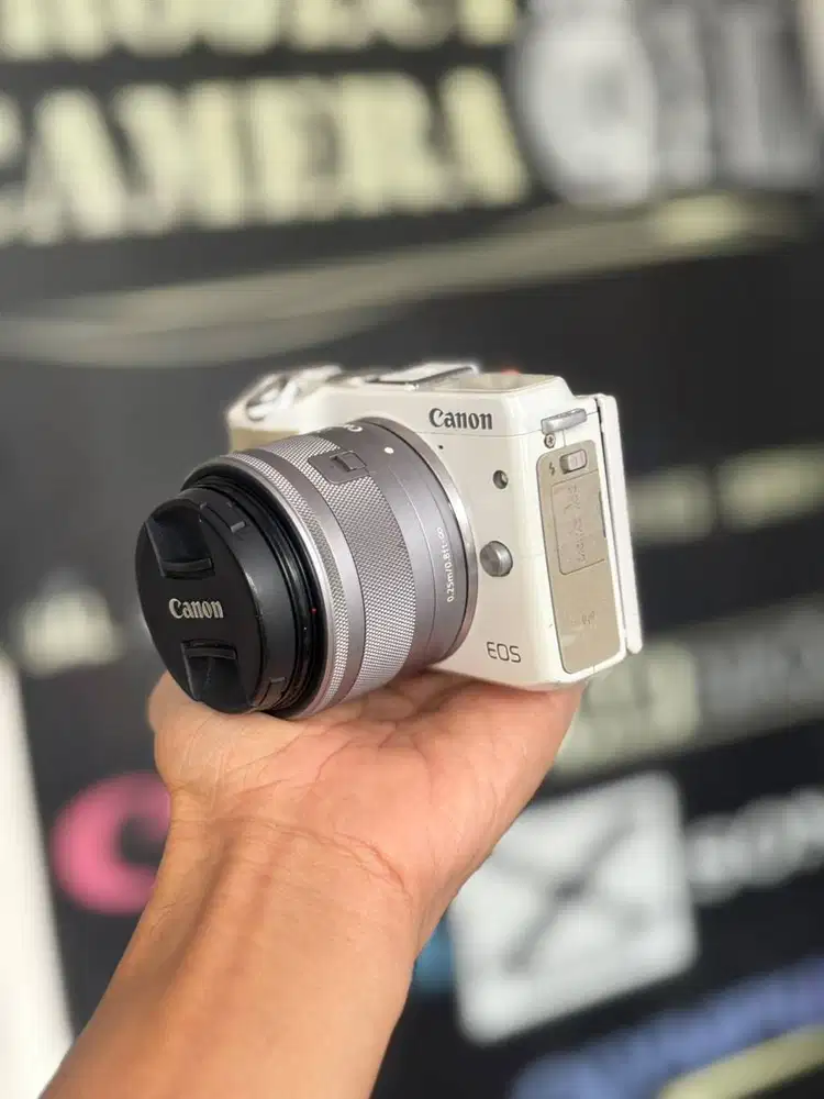Canon EOS M3 Kit White Box
