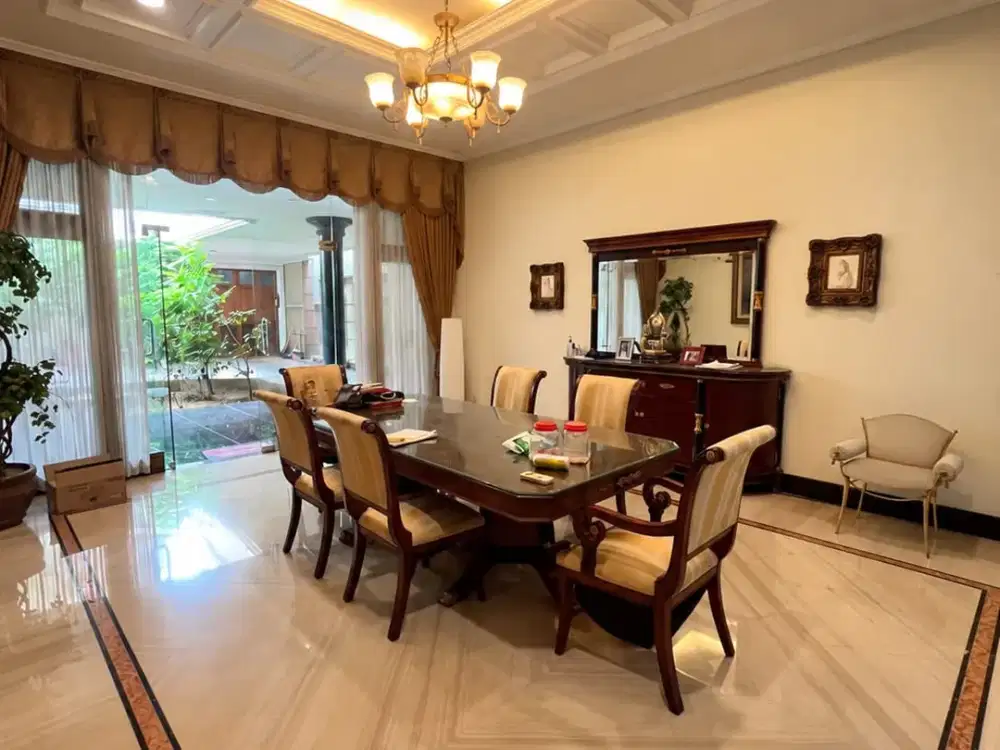 Strategis Area Raya Gubeng Rumah Luas 700, Komersial dan cocok untuk semua usaha
