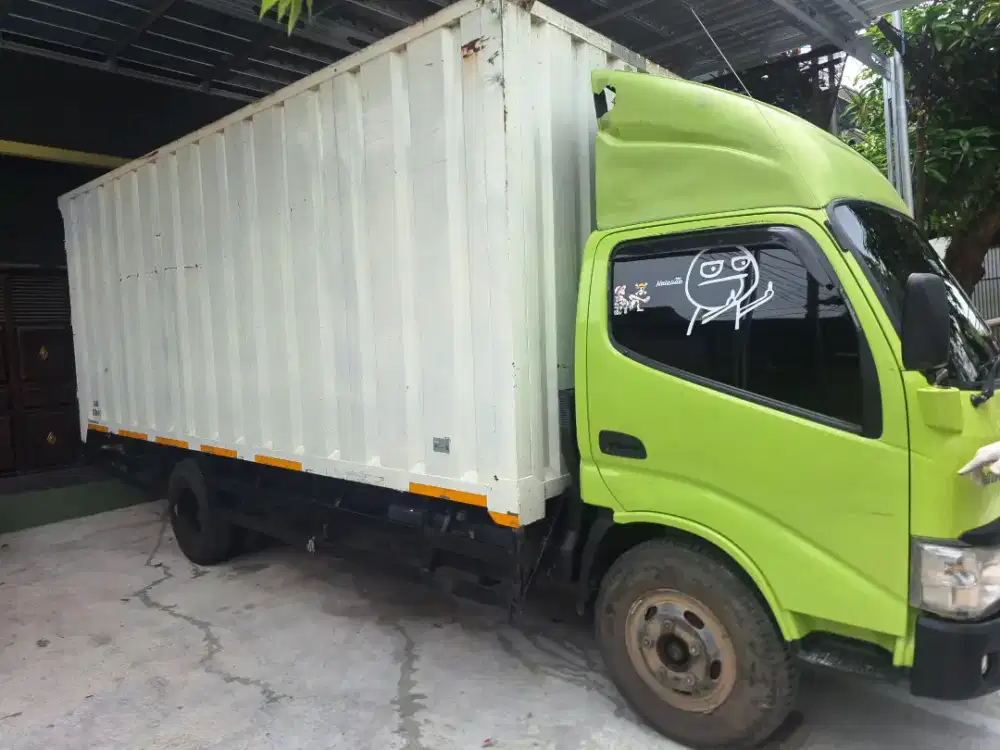 Dijual Cepat Hino box Long