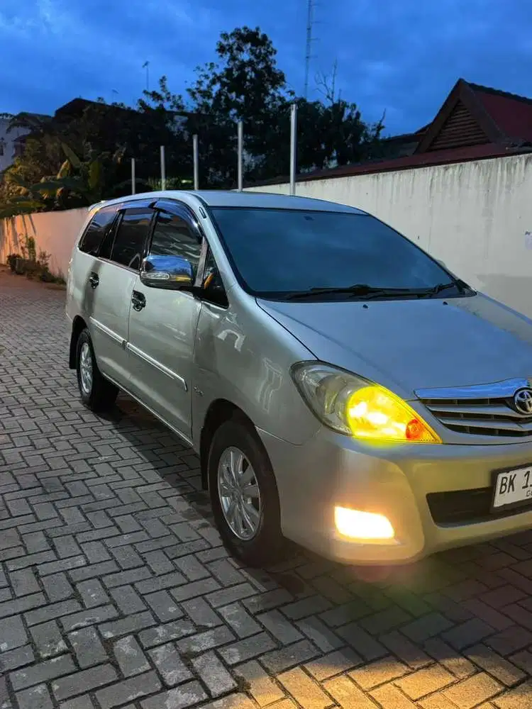 Toyota Kijang Innova 2010 Diesel
